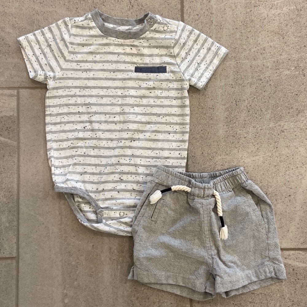 Sovereign Code Baby Boy Grey Striped Onesie & Shorts, Sz 9 Months